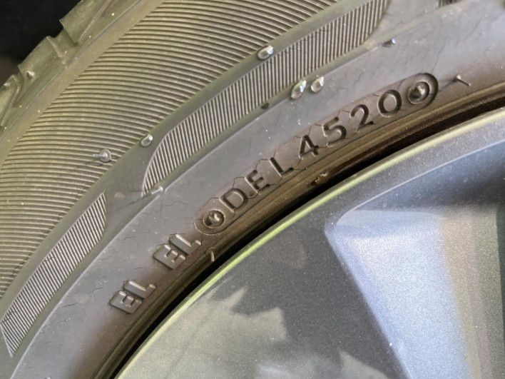 2021 Nissan Note 6AA-E13 (UW-69f066a5af4b9)[5]