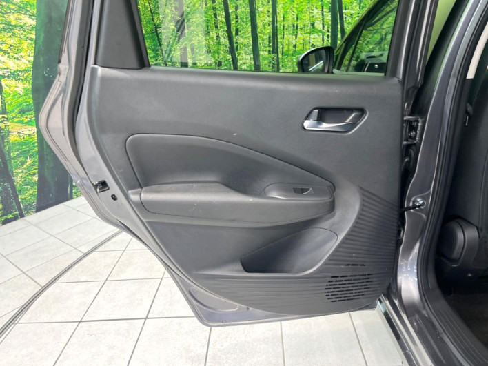 2022 Nissan Note 6AA-E13 (UW-69f066a607b5d)[15]