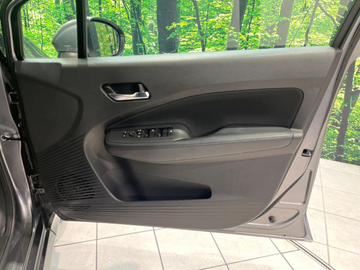 2022 Nissan Note 6AA-E13 (UW-69f066a607b5d)[13]