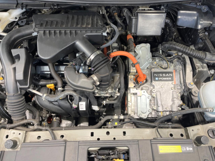 2022 Nissan Note 6AA-E13 (UW-69f066a607b5d)[4]