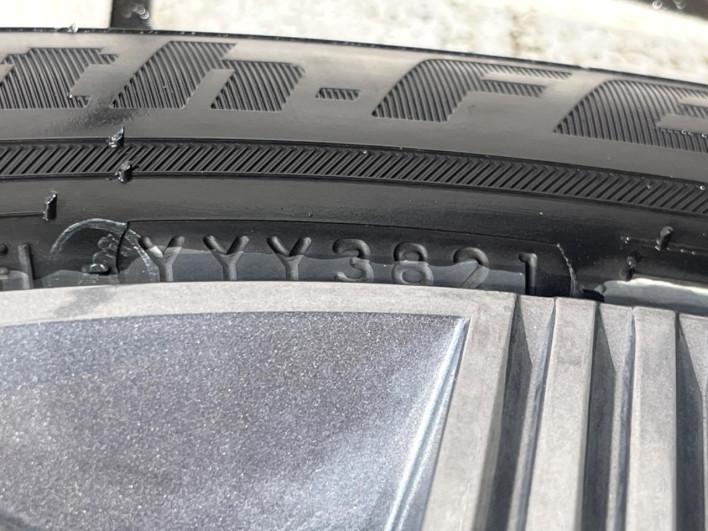 2022 Nissan Note 6AA-E13 (UW-69f066a607b5d)[18]