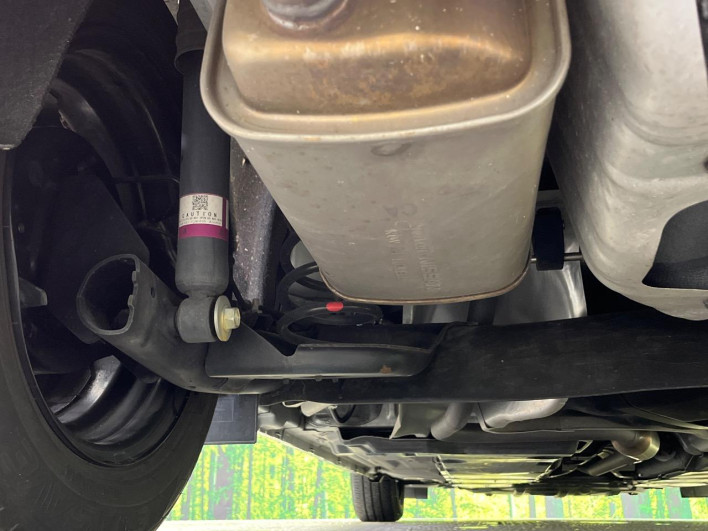 2022 Nissan Note 6AA-E13 (UW-69f066a6717e6)[22]