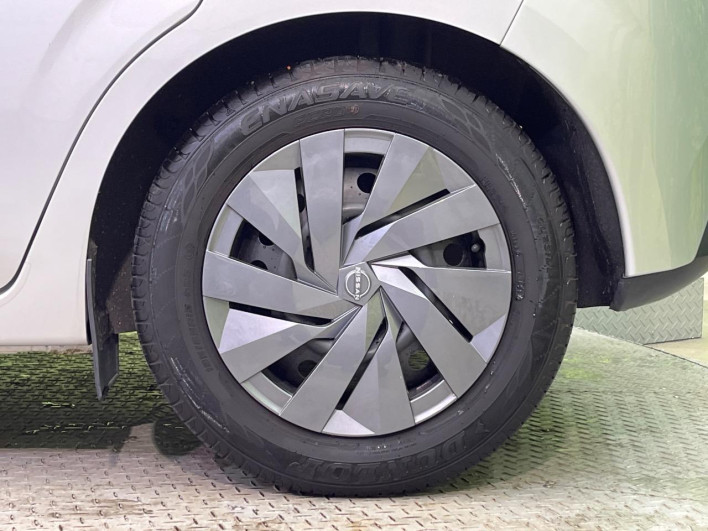 2022 Nissan Note 6AA-E13 (UW-69f066a6717e6)[19]