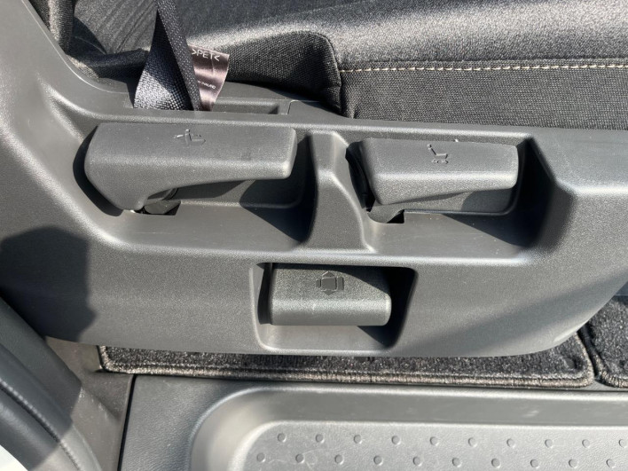 2025 Nissan Serena 5BA-FC28 (UW-69f066a8b8aae)[17]