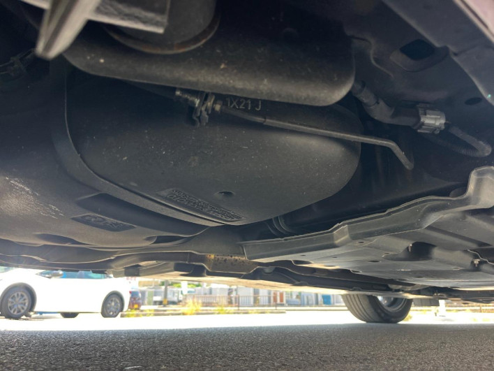 2021 Nissan Aura 6AA-FE13 (UW-69f066aaa3631)[17]