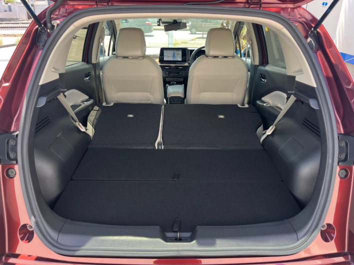 2021 Nissan Aura 6AA-FE13 (UW-69f066aaa3631)[27]