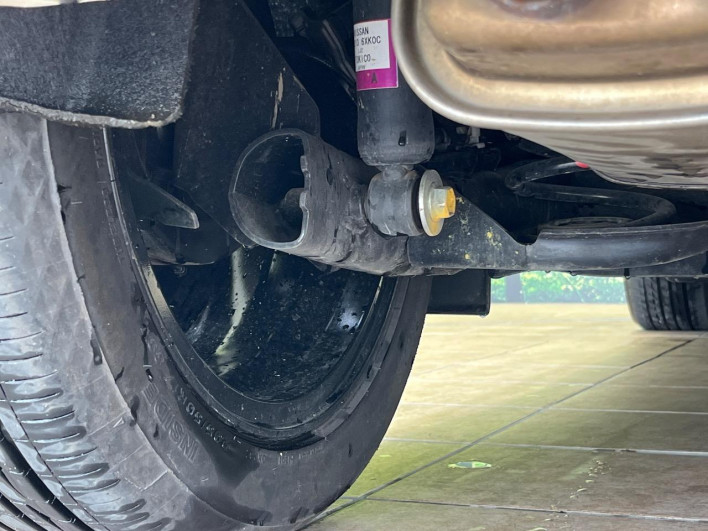 2021 Nissan Aura 6AA-FE13 (UW-69f066aaaa99b)[8]