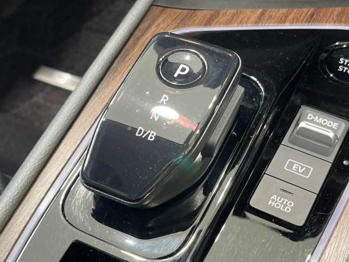 2021 Nissan Aura 6AA-FE13 (UW-69f066aaaa99b)[25]