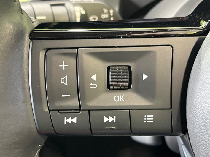 2021 Nissan Aura 6AA-FE13 (UW-69f066aaaa99b)[26]