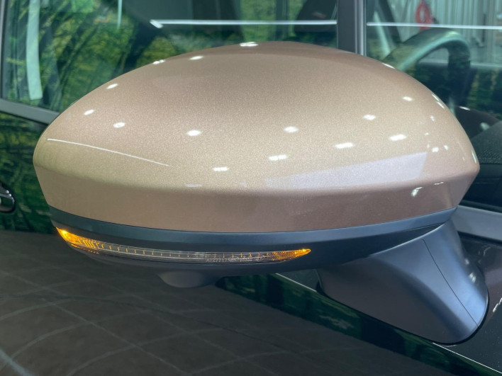 2021 Nissan Aura 6AA-FE13 (UW-69f066aad6e47)[26]