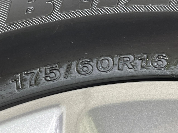 2017 Suzuki Ignis DAA-FF21S (UW-69f066acc7efc)[14]