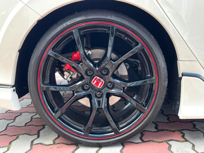 2019 Honda Civic DBA-FK8 (UW-69f066ad2169a)[17]