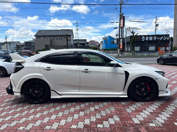 2019 Honda Civic DBA-FK8 (UW-69f066ad2169a)[6]