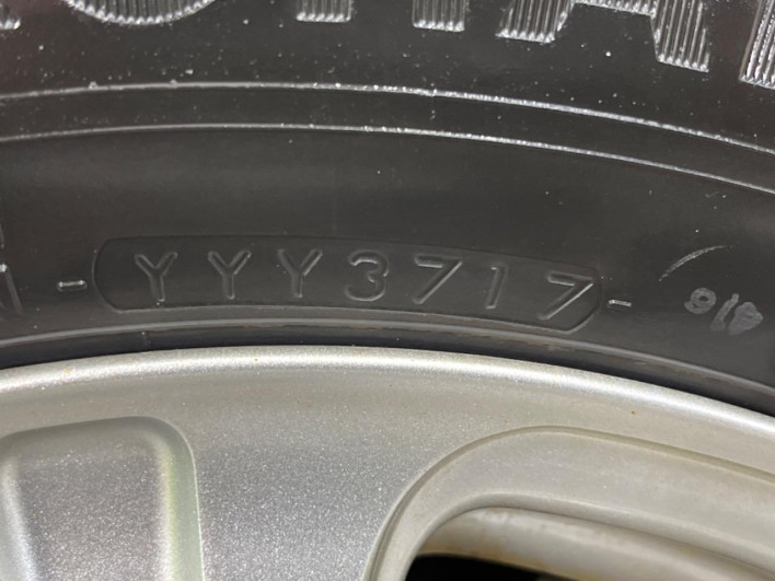 2011 Nissan Serena DBA-FNC26 (UW-69f066aec4c00)[7]