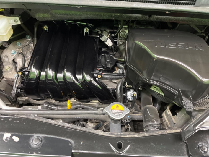 2011 Nissan Serena DBA-FNC26 (UW-69f066aec4c00)[4]