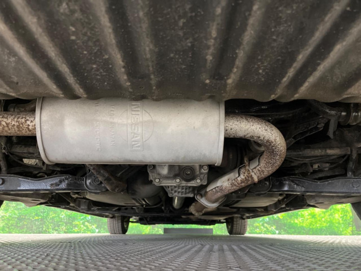 2011 Nissan Serena DBA-FNC26 (UW-69f066aec4c00)[20]