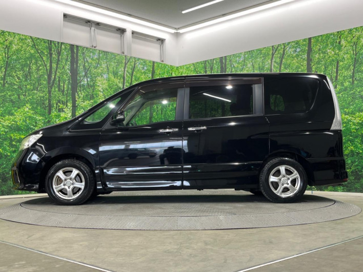 2011 Nissan Serena DBA-FNC26 (UW-69f066aec4c00)[25]