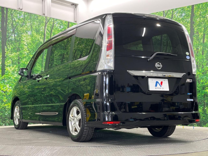 2011 Nissan Serena DBA-FNC26 (UW-69f066aec4c00)[24]