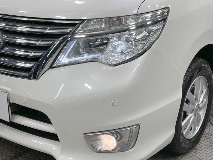 2016 Nissan Serena DBA-FNC26 (UW-69f066aed7a5e)[18]