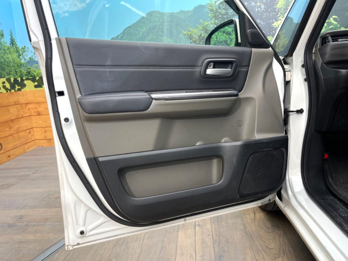 2017 Honda Freed DBA-GB5 (UW-69f066b0f290d)[12]