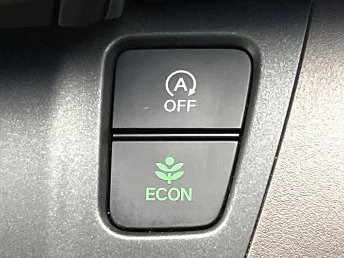 2018 Honda Freed DBA-GB5 (UW-69f066b0f418a)[28]