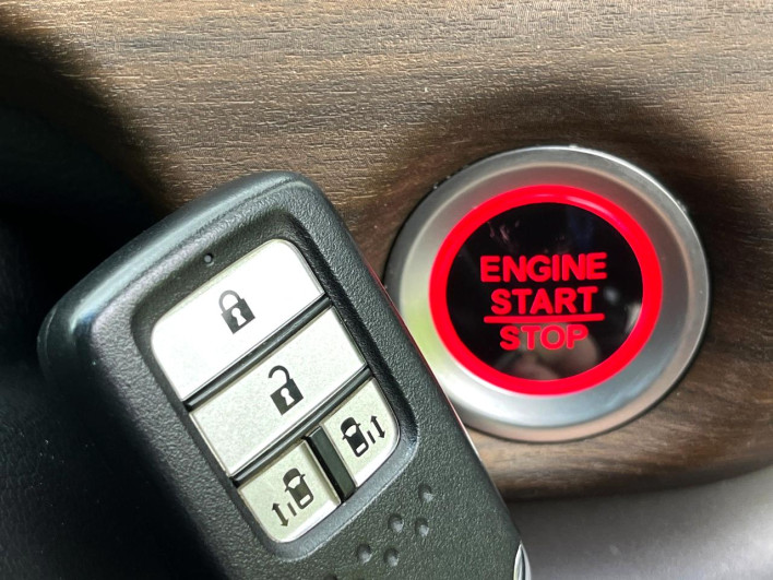 2018 Honda Freed DBA-GB5 (UW-69f066b0f418a)[10]