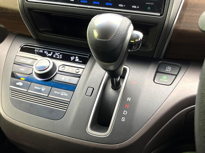 2018 Honda Freed DBA-GB5 (UW-69f066b0f418a)[29]