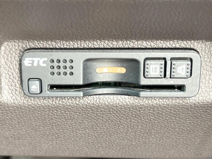 2018 Honda Freed hybrid DAA-GB7 (UW-69f066b2d49c7)[27]