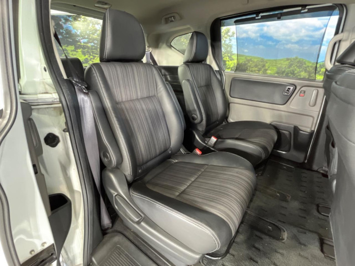 2018 Honda Freed hybrid DAA-GB7 (UW-69f066b2e0247)[25]