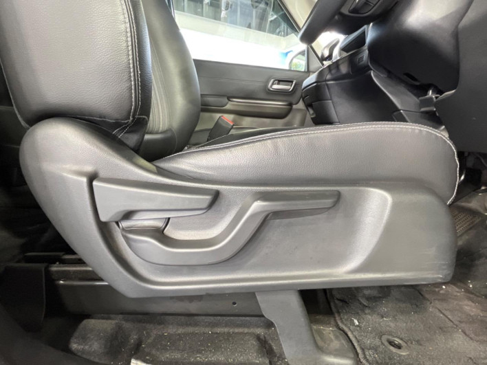 2018 Honda Freed hybrid DAA-GB7 (UW-69f066b2e0247)[24]