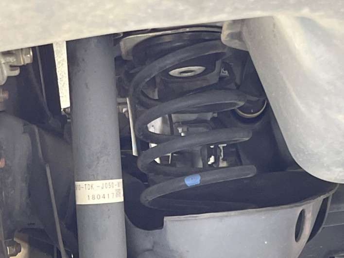 2018 Honda Freed hybrid DAA-GB7 (UW-69f066b2e0247)[17]