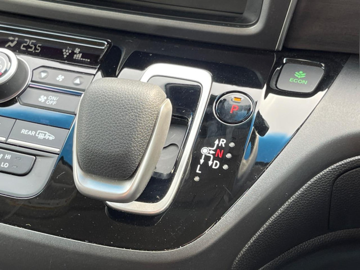 2023 Honda Freed hybrid 6AA-GB7 (UW-69f066b398bc3)[27]