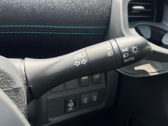 2017 Nissan Serena DAA-GC27 (UW-69f066b4c4d7d)[23]