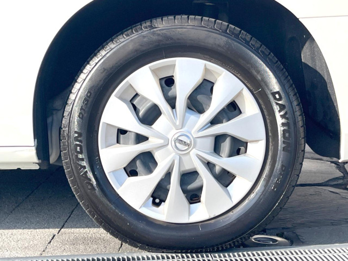 2017 Nissan Serena DAA-GC27 (UW-69f066b51d65f)[14]