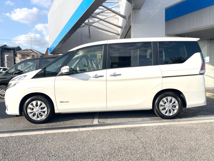 2017 Nissan Serena DAA-GC27 (UW-69f066b51d65f)[13]