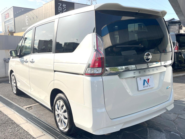 2017 Nissan Serena DAA-GC27 (UW-69f066b51d65f)[16]