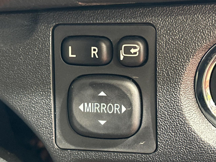 2025 Toyota Hiace Van 3DF-GDH201V (UW-69f066b54cdb0)[8]