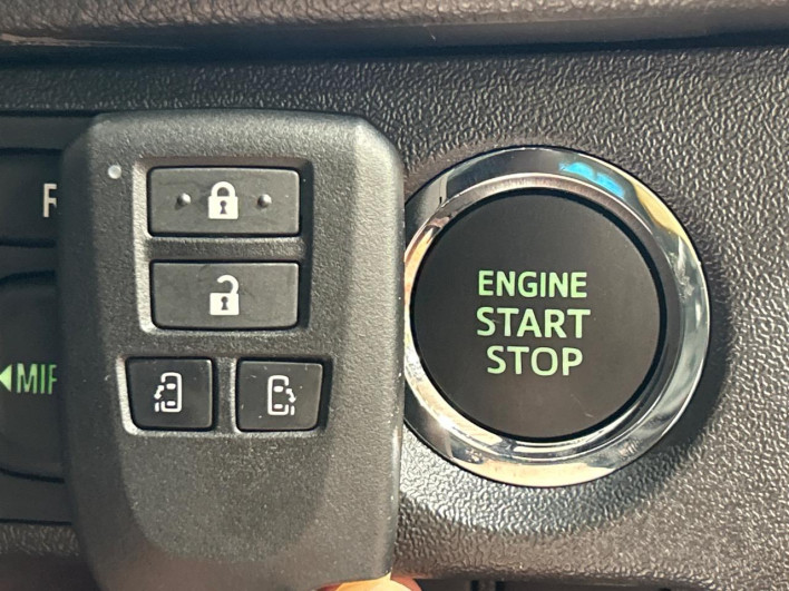 2025 Toyota Hiace Van 3DF-GDH201V (UW-69f066b54cdb0)[6]