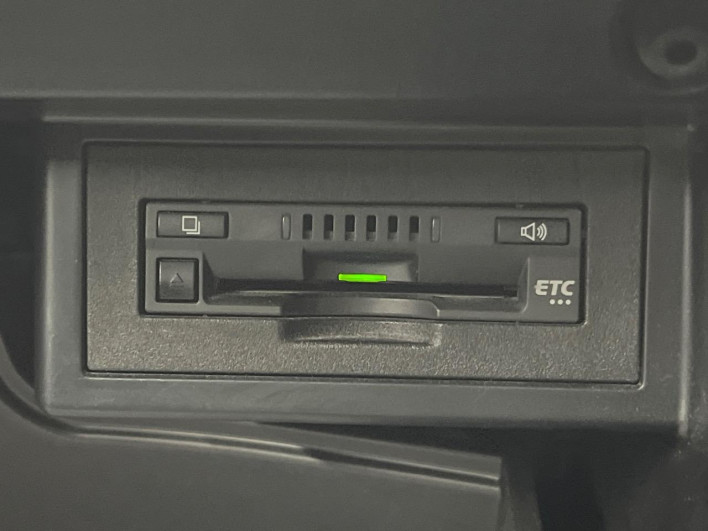 2017 Toyota Land Cruiser Prado LDA-GDJ150W (UW-69f066b670d9e)[24]