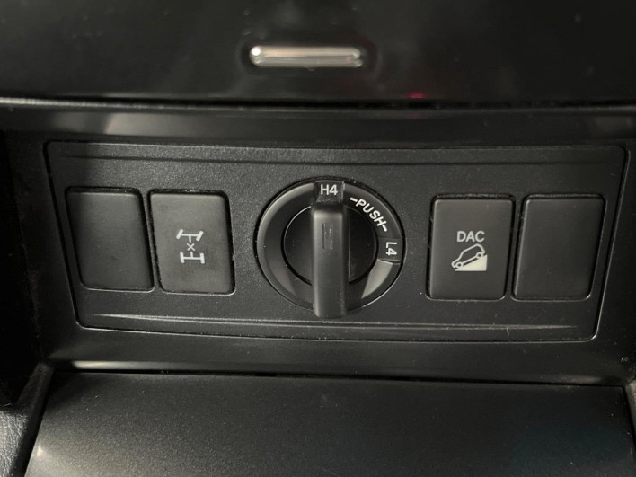 2017 Toyota Land Cruiser Prado LDA-GDJ150W (UW-69f066b670d9e)[22]