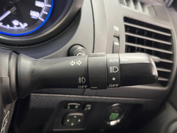 2017 Toyota Land Cruiser Prado LDA-GDJ150W (UW-69f066b670d9e)[14]