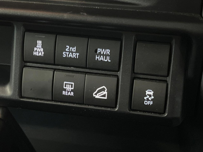 2025 Toyota Land Cruiser 70 3DA-GDJ76W (UW-69f066b758e62)[11]