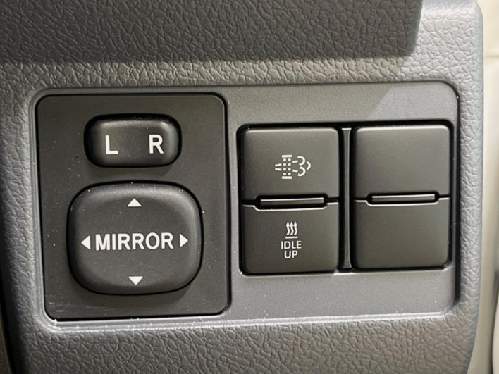 2025 Toyota Land Cruiser 70 3DA-GDJ76W (UW-69f066b758e62)[14]