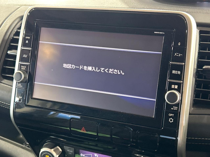 2017 Nissan Serena DAA-GFC27 (UW-69f066b8bbe94)[13]