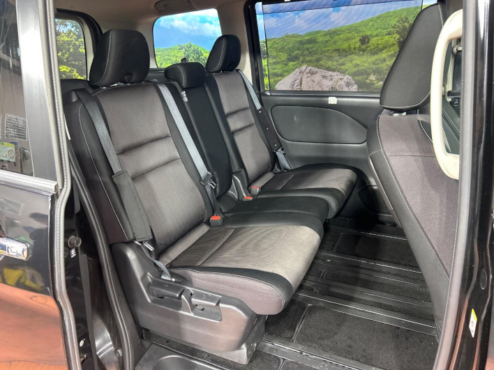 2017 Nissan Serena DAA-GFC27 (UW-69f066b8bbe94)[21]