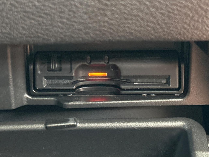 2017 Nissan Serena DAA-GFC27 (UW-69f066b8bbe94)[6]