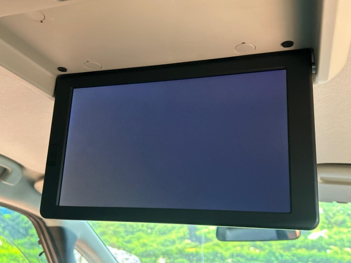 2017 Nissan Serena DAA-GFC27 (UW-69f066b8bbe94)[28]