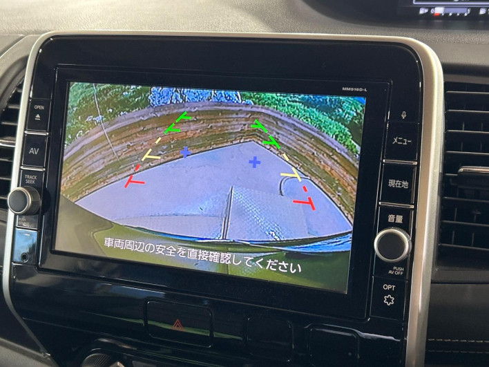 2017 Nissan Serena DAA-GFC27 (UW-69f066b8bbe94)[15]