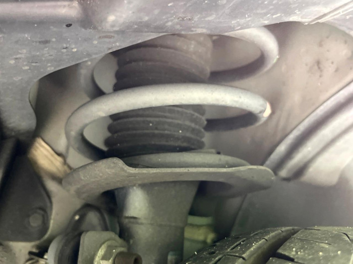 2017 Nissan Serena DAA-GFC27 (UW-69f066b90c143)[18]