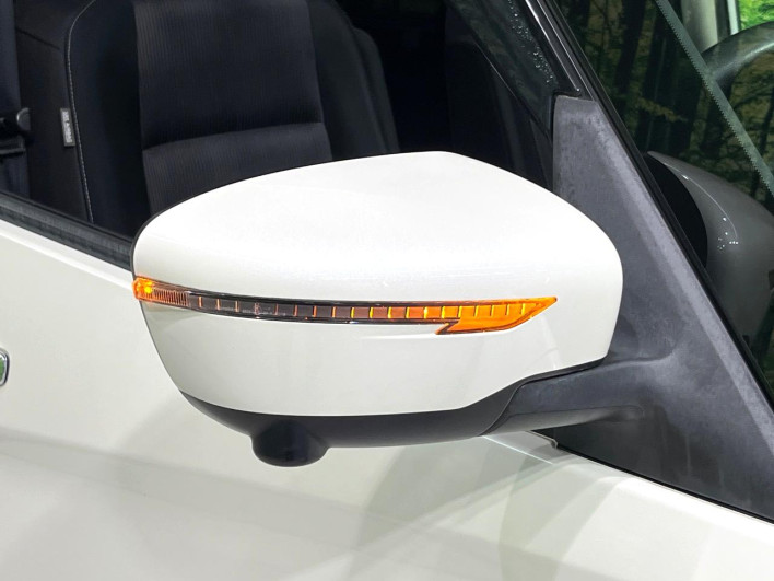 2017 Nissan Serena DAA-GFC27 (UW-69f066b90c143)[19]